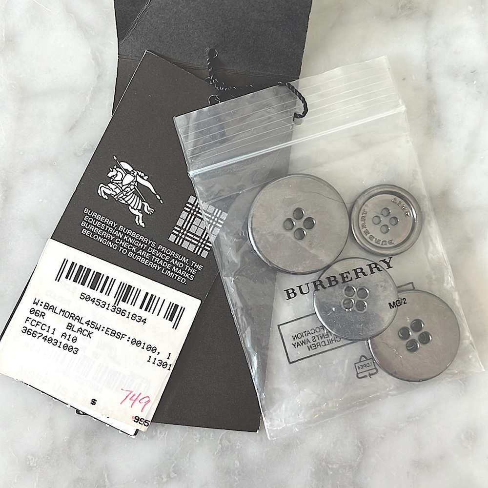 Burberry Buttons